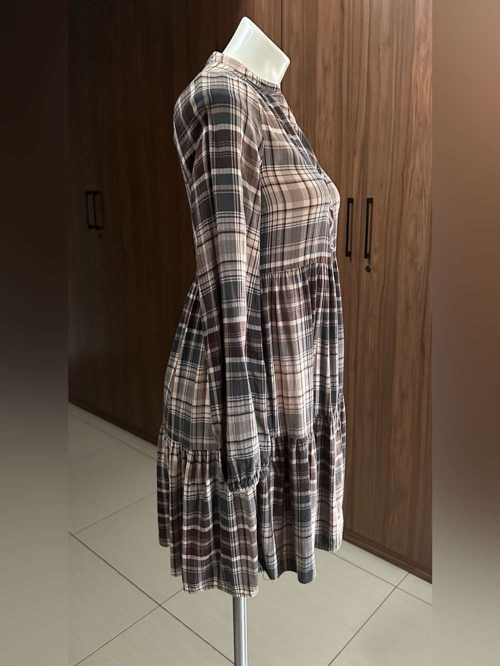 Knox Rose Plaid Long-Sleeve Tiered Mini Dress X-SMALL - Picture 8 of 14